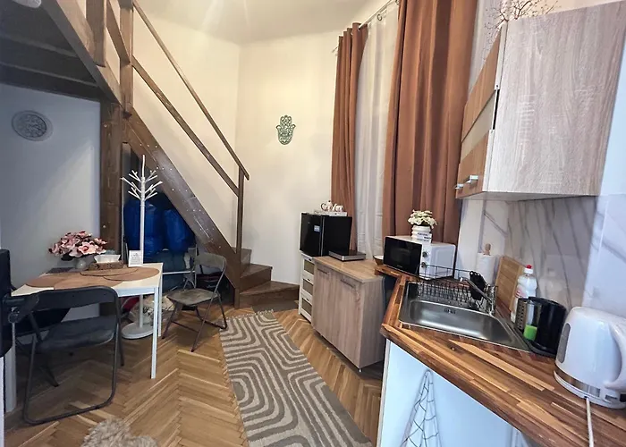 Crystalhome Apartament *