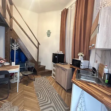 Crystalhome Appartement *
